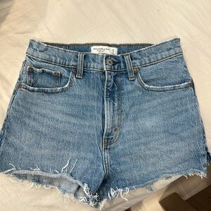 Abercrombie and fitch mom shirt high rise size 4 (27)